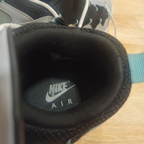 Nike Air More Money Island Green Wolf Grey Snickers - Picture 13 of 13